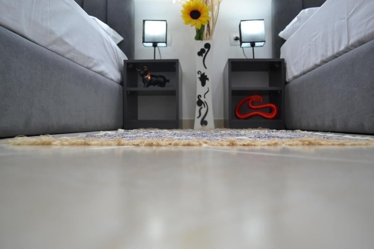 Flowers & Green 2 Bedrooms Apartment & Box Garage Vlorë Exterior foto