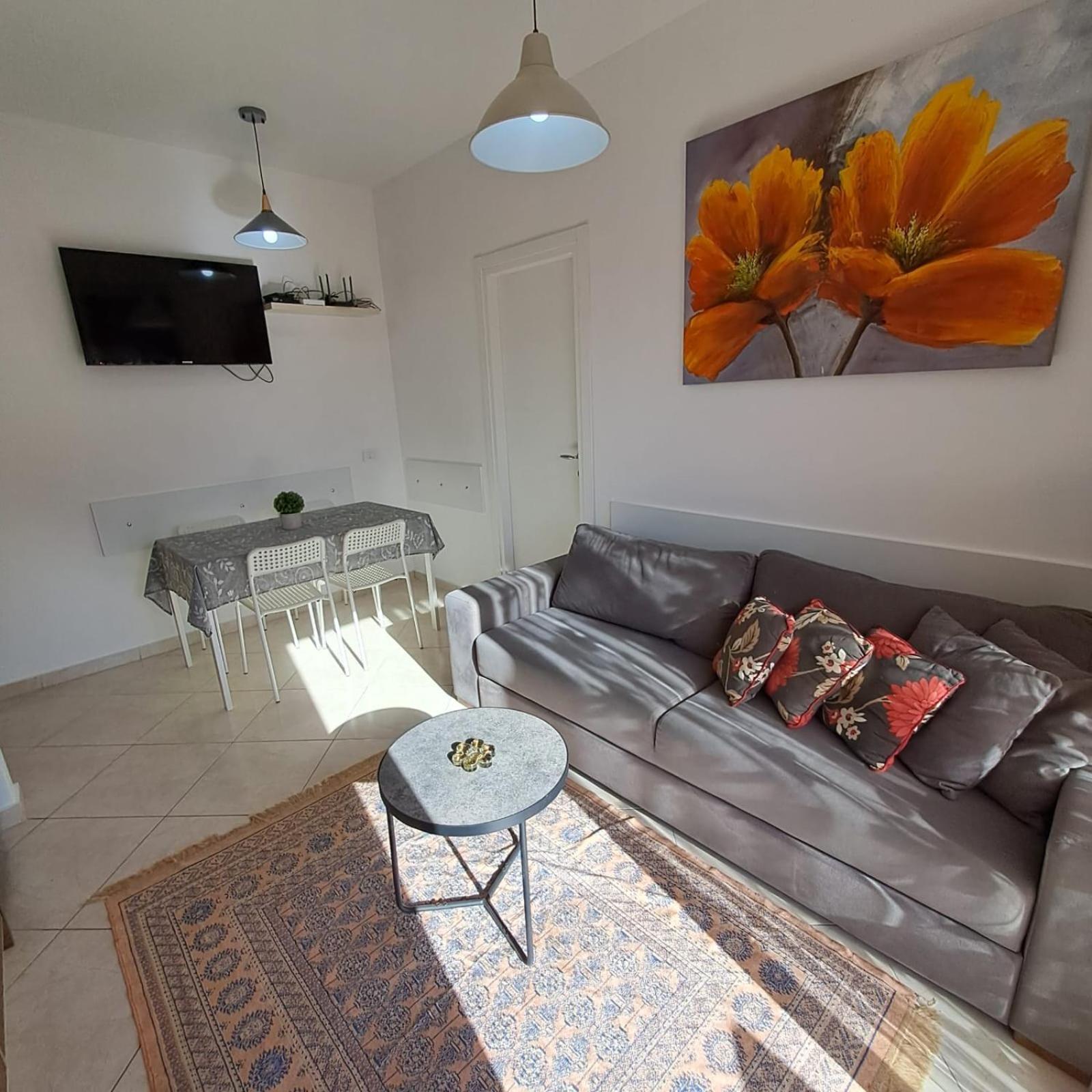 Flowers & Green 2 Bedrooms Apartment & Box Garage Vlorë Exterior foto