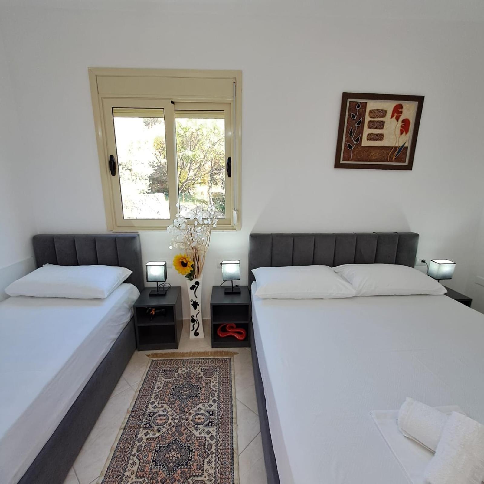 Flowers & Green 2 Bedrooms Apartment & Box Garage Vlorë Exterior foto